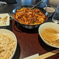 過門香 丸の内トラストタワー店 - 麻婆豆腐セット