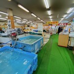 伊勢志摩 中央市場 ザ・朝市 - 一階の様子です