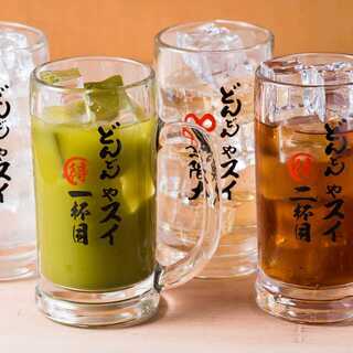 The popular "Donyasu" is 199 yen (218 yen including tax) for the third cup and onwards