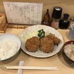 とんかつ燕楽 - ヒレカツ定食。（ヒレカツ、豚汁、ポテトサラダ、白米、お漬物付いてます。）