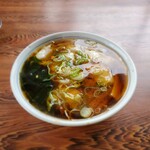 ちゅー - 料理写真:ワンタン麺