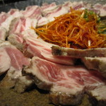 KollaBo - 燻製サムギョプサル　
      
      
      