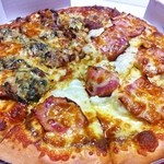 ピザ・ロイヤルハット - 料理写真:行者にんにく　豚肉の味噌マヨソース×ジャーマンポテト　ハーフ＆ハーフ