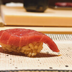 Sushi Nishizaki - 塩釜のマグロ