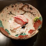 新地 やま本 - 蟹のお寿司。