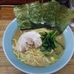 横浜ラーメン はま家 - 