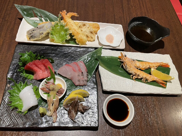 Seafood Tempura Waraku
