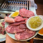 焼肉ホルモン 大大吉 - 