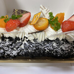 Yougashi Shinagawa - シックなのにカラフルなロールケーキ