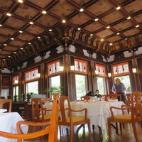 ザ・フジヤ - 内観