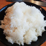 焼肉　千山閣 - ピロール米を使っているので、ライスの美味しさは多分県内一。（高価なお米なので他の焼肉屋さんは使ってないでしょうとのこと）新規のお客さんは驚く旨さ。たしかに美味しく、お肉にも負けない旨さ。