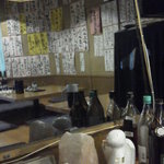 浮かれ海老 - 201307　浮かれ海老　店内（座席から右回り）⇒右サイドの鏡に映った店内（小上り