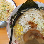 Taikodou - 味噌ラーメン＆五目半チャーハン