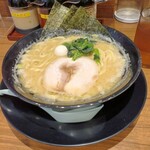 横浜家系ラーメン春吉家 天神三丁目店 - 