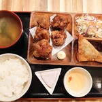 MAI OKUBO - 唐揚げ定食（890円）