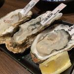 日本酒と生牡蠣 赤坂ソネマリ - 