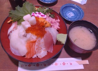 Goukai Teppanyaki Umibouzu - 上海鮮丼（税込1,800円）