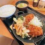 かつや - タレカツとうま煮の合い盛り定食