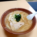 味の千龍 - 味噌ラーメン 750円