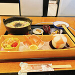 高松甲羅本店 - 最初は、こういう並びの配膳でした
※勝手に変えてすいません