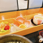 高松甲羅本店 - サラダ、茹でガニ、茶碗蒸し