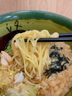 Takahata Soba - 麺リフト