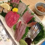 すし居酒屋 海の幸 - 刺身盛り合わせ