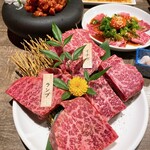 赤身肉専門 焼肉とステーキのはざま - 