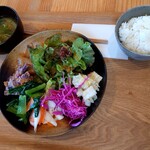 ファームサーカス食堂 - 季節のお野菜ご飯