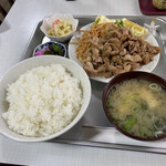 松楽食堂 - 料理写真:焼肉定食