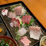 奥武島海産物食堂 - 