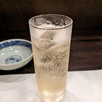賛飲家 - 梅酒のソーダ割り