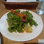 アンデルセンキッチン - セットのサラダはシャキシャキ