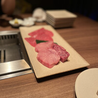 焼肉うしごろ 新宿三丁目店 - 