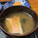 海鮮丼専門店 木津 魚市食堂 - 私のアラはたまたま骨が多い部分でした笑(*ﾉω<*) ｱﾁｬｰ