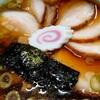 丸初 - チャーシュー麺　880円 見た目は黒いがアッサリ寄りで美味しい