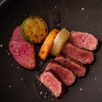 岩手産　短角牛　赤身肉のステーキ