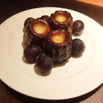 ビストロ ラ・シブレット - カヌレと巨峰(プティフール)