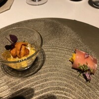 ヌーヴェル・エポック ホテルオークラ京都岡崎別邸 - アミューズ　雲丹・コンソメジュレ　生ハム