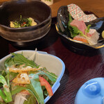 華かぶき - サラダ、揚げ出し豆腐、刺身