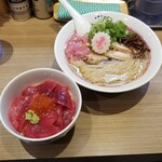 Rock’anDo - 鶏そば（しお）＋天然本鮪丼