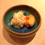 すゝき野 鮨金 - ズワイガニと蝦夷馬糞雲丹