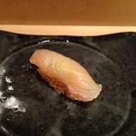 すゝき野 鮨金 - 平目昆布締め