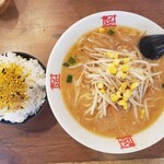 おおぎやラーメン - 料理写真: