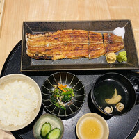 うなぎ四代目菊川 東京駅黒塀横丁店 - 