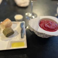 CORK - 赤いのはディーツのムース