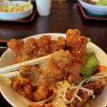 ふくくるしょくどう - そこそこデカイ鶏唐揚げ
