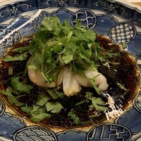 赤坂 桃の木 - 長崎・五島の久絵　蒸して薬味と醤油のソース