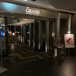 THE GRAND LOUNGE - 