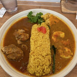 スパイスカレー ダルマ - あいがけカレー(チキン+海老)